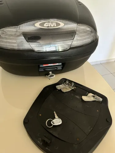 Baú GIVI 45 litros
