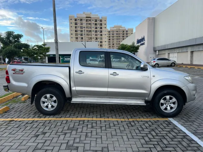 Toyota Hilux CD SRV D4-d 4X4 3.0 TDI Diesel AUT 2008