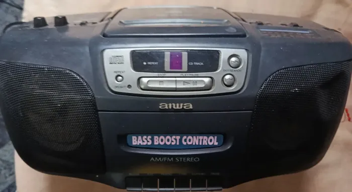 Aiwa CSD-ES200 rádio gravador -Defeito usado