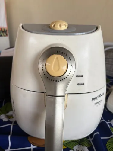 Air fryer Britânia