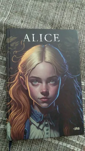 Alice No País Das Maravilhas- 2 em 1