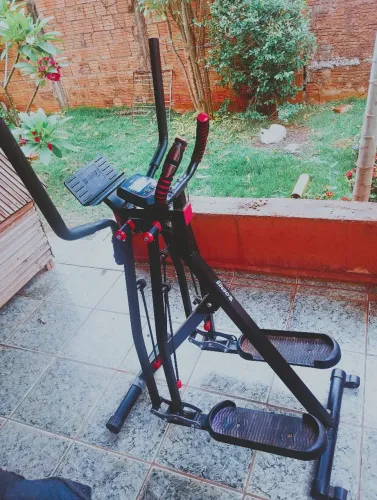 Elíptico polishop Genis 360 pouco uso