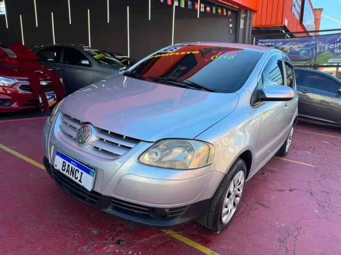 Volkswagen Fox Plus 1.0mi/ 1.0mi Total Flex 8V 4P 2008