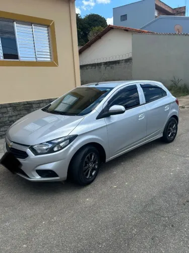 Chevrolet Onix Hatch LT 1.0 8V Flex Mec. 4P 2017