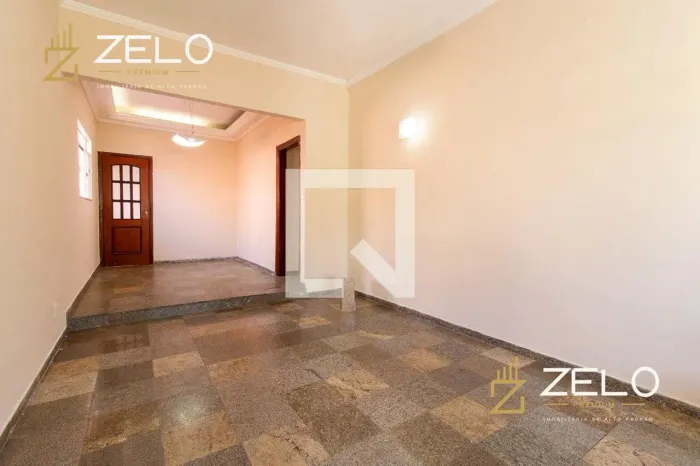 CASA RESIDENTIAL em Campinas - São Paulo, Cambuí