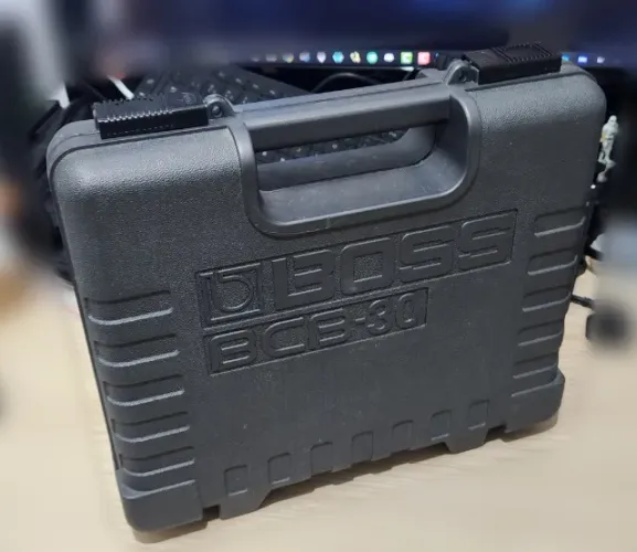 Pedalboard BOSS BCB-30 Case Rígido Para 3 Pedais Compactos - Excelente Estado Uso Estúdio