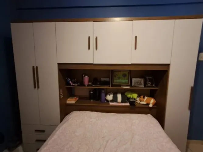 Armário de Quarto de Casal em Excelente Estado