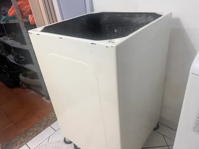 Gabinete de máquina de lavar em fibra ,medidas 56x56