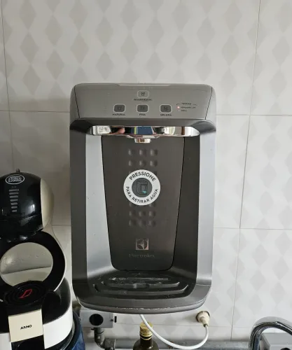 Purificador de Água Electrolux PA26G Gelada Fria e Natural Bivolt