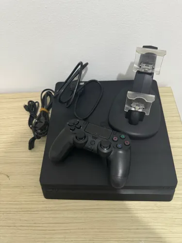 PlayStation 4 slim