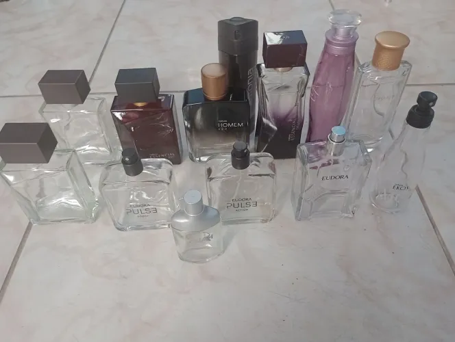 VENDO FRASCO VAZIO DE PERFUME USADO - NATURA/EUDORA