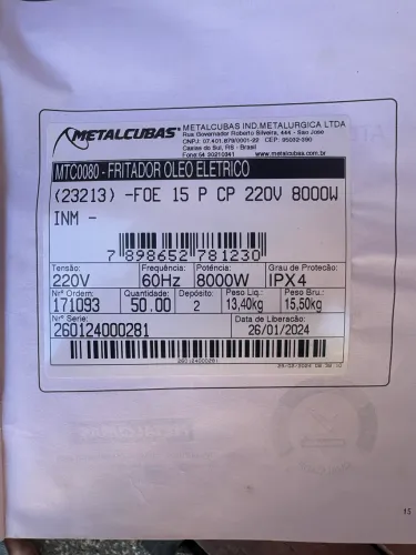 VENDO FRITADEIRA METALCUBAS, ZERA NO PLÁSTICO, COMPRADA NA ACIMAQ,INFORMAÇÕES NAS FOTOS