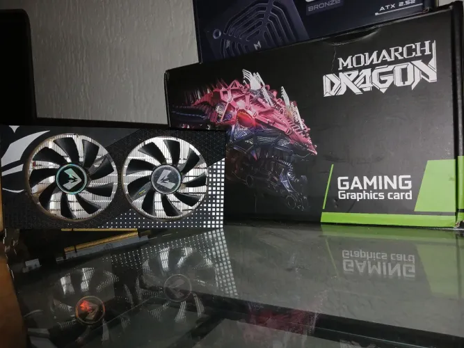 Rx 580 conservada, pra ir logo 