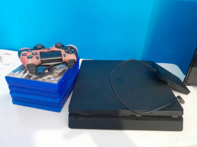 Playstation 4 Slim 500GB (HD Externo 1TB) - 1 Controle + 6 Jogos