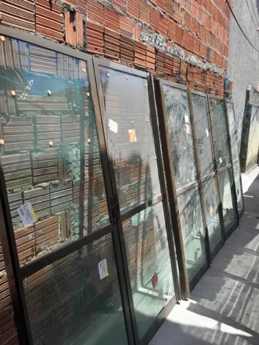 Portas de alumínio