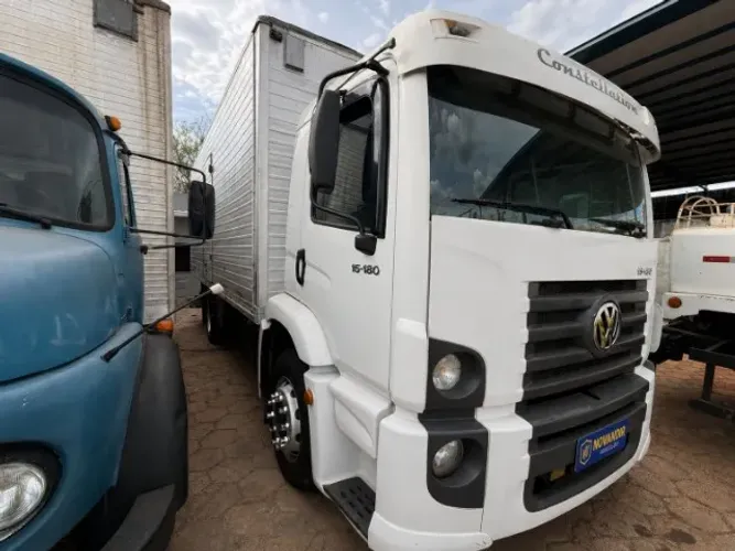 Volkswagen 15-180 Constellation 2010/2011