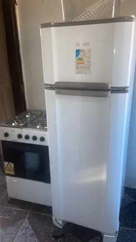 Fogão e geladeira