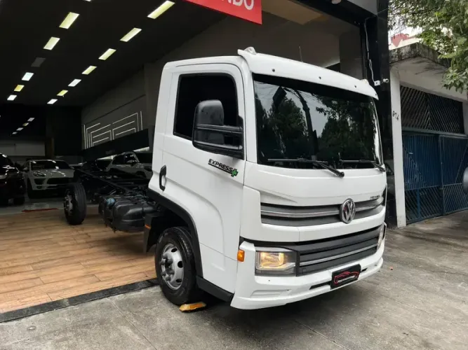 Volkswagen Delivery Express Diesel Automático
