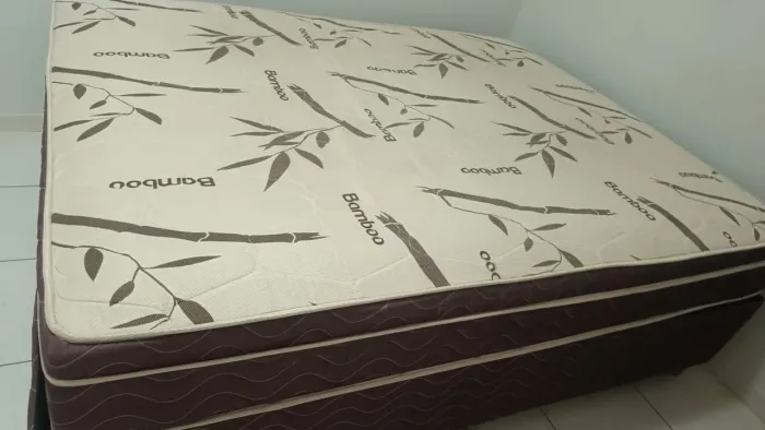 Cama Queen