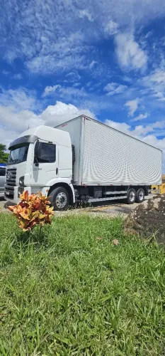 Constellation 24280 truck baú 20 paletes