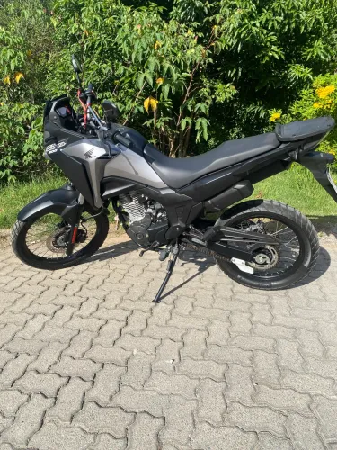 Moto Sahara 25 baixo km