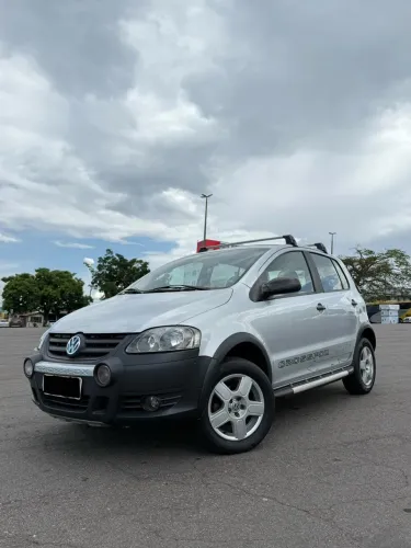 Volkswagen Crossfox 1.6 MI Total Flex 8V 5P 2009