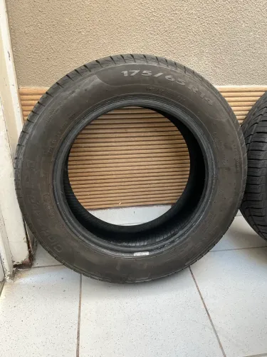 2 Pneus Aro 14 175/65 Pirelli