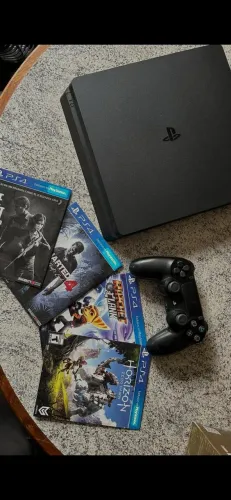 Console ps4 - 500gb com controle e 3 jogos - em perfeito estado