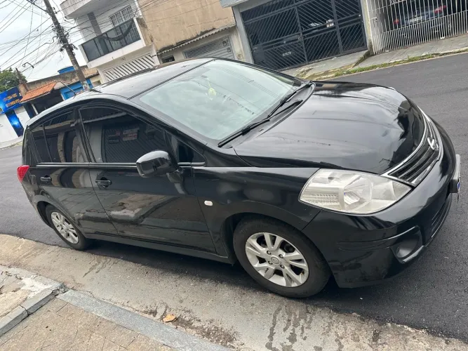 Nissan Tiida S 1.8/1.8 Flex 16V Mec. 2011