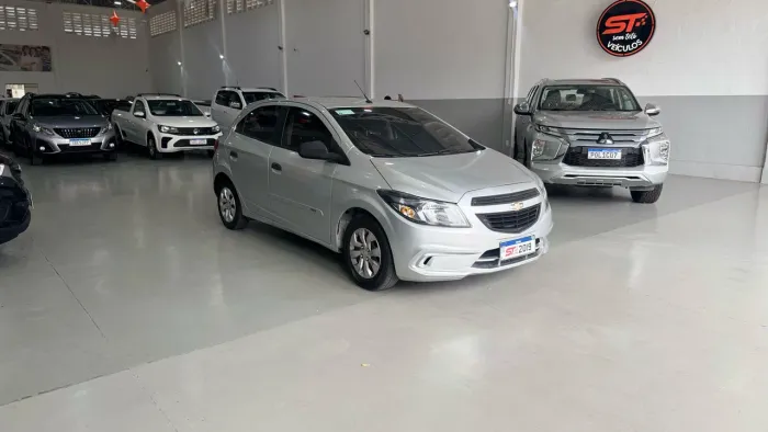 Chevrolet Onix JOY Hatch 1.0 8V Flex Mec. 4P 2019