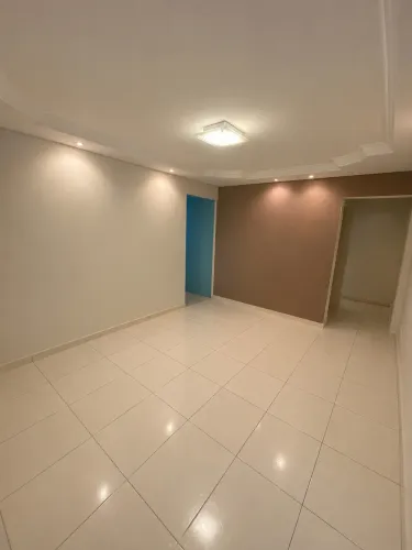 Vendo apartamento reformado, segundo andar - Urias Magalhães