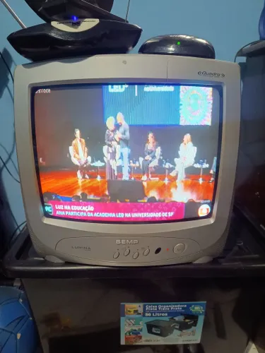 Tv tubo Semp 14 polegadas com conversor