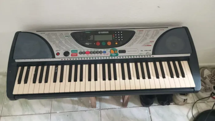 Vendo instrumentos musicais