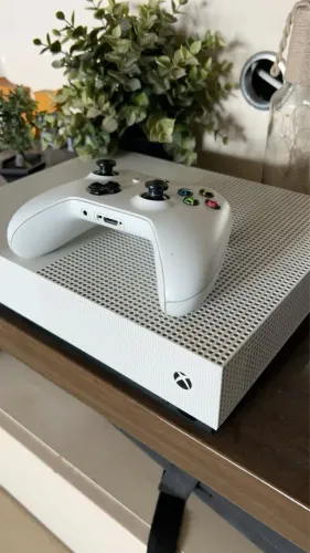 Xbox ONE S 1TB NEGOCIO