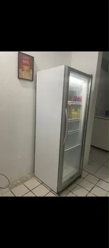 Freezer vertical porta de vidro