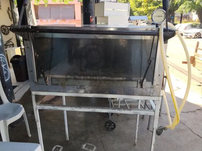 Forno de pedra a gás