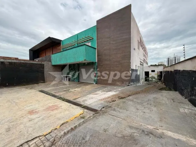 Prédio à venda no bairro Vila Rosa - Goiânia/GO