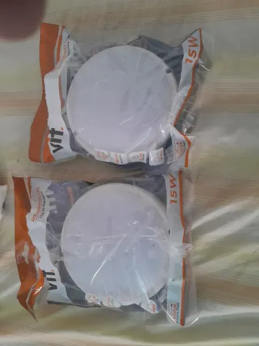 2 arandelas de 15whats por 15,00 as duas
