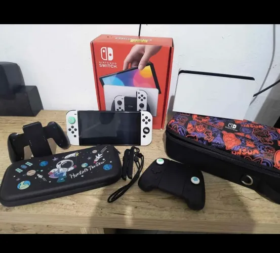 Nintendo Switch OLED desbloqueado. Zerado