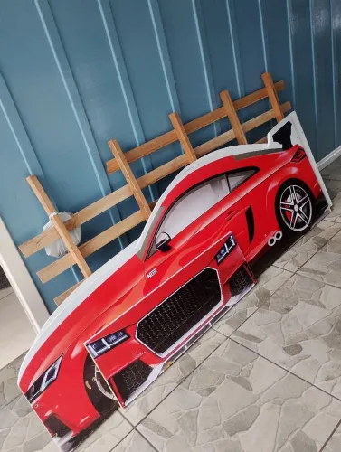 Cama de carro infantil
