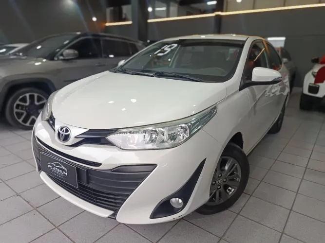 Toyota Yaris XL Sedan 1.5 Flex 16V 4P Aut. 2019