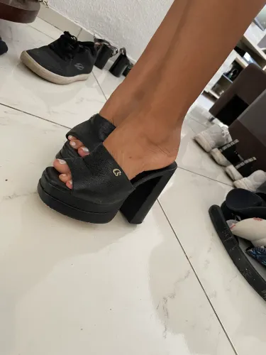 Sandália preta