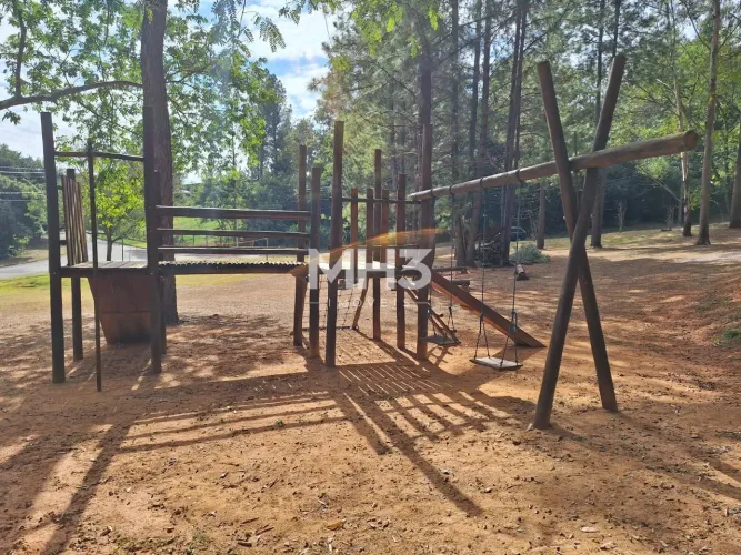 Terreno à venda, cerca de 1.960m², declive no Cond. Morada das Nascentes, Joaquim Egídio