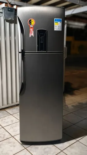 Geladeira Panasonic FrostFree - 400 litros