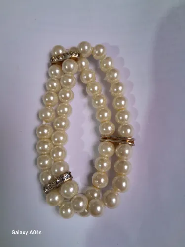 Pulseira Eudora imitação pérola com stras 