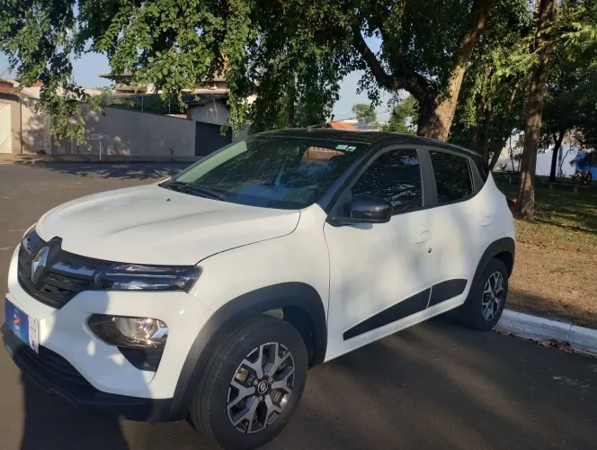 Renault Kwid Intense 1.0 Flex 12V 5P Mec. 2023