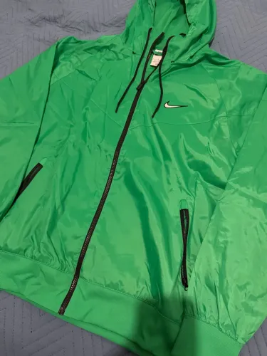 Corta vento Nike
