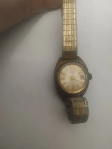 Relógio Seiko automático feminino , parado, não está funcionando.