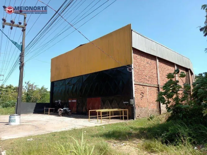 # Alugo Galpão no Turu 700 m², pertinho da Av. São Luís Rei de França.
