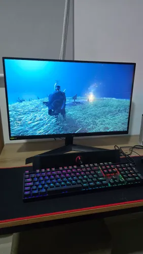 Monitor Gamer LG UltraGear 27" IPS, 180Hz, 1ms (GtG), NVIDIA